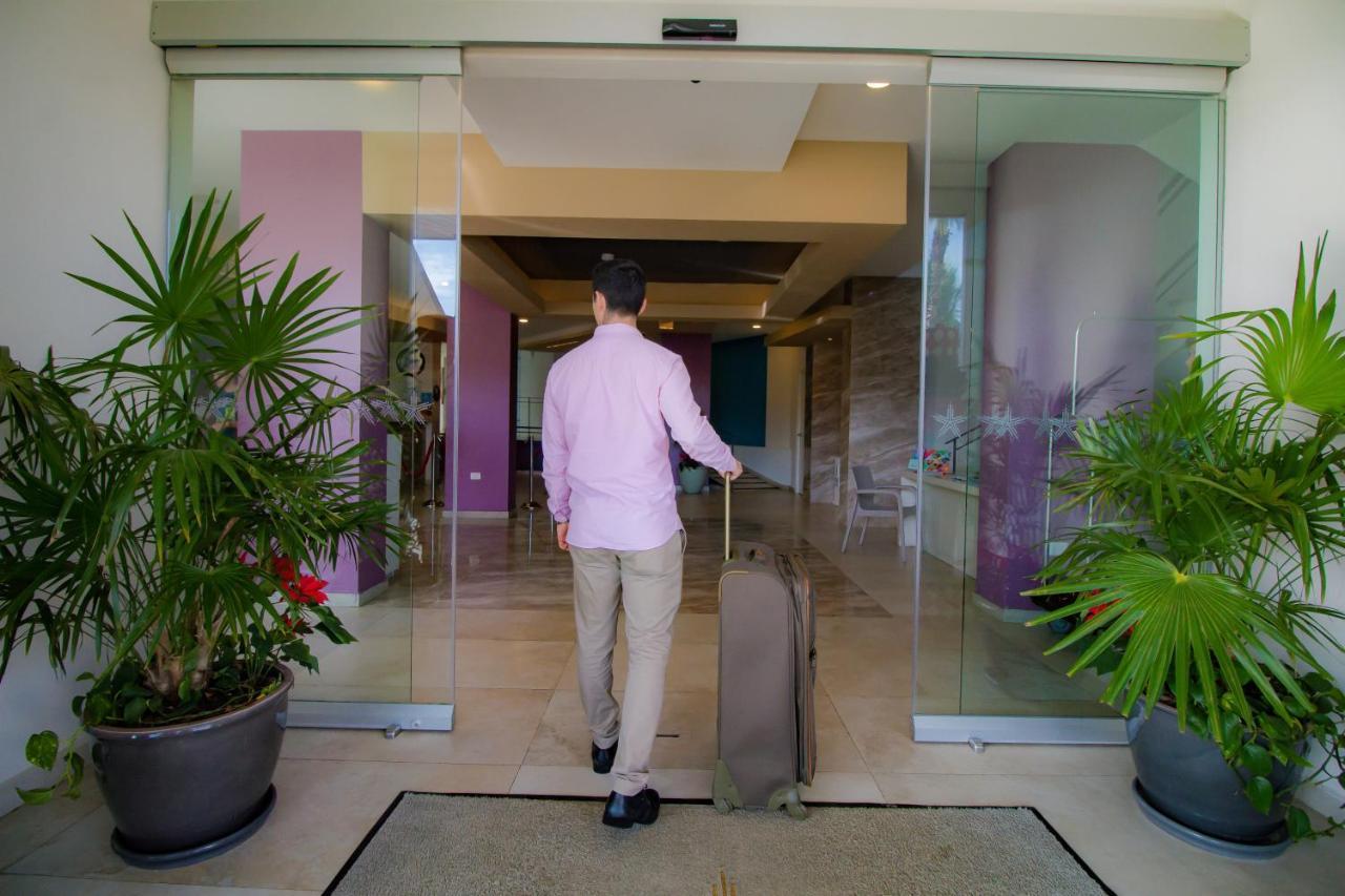 Star Palace Beach Hotel Mazatlan Bagian luar foto