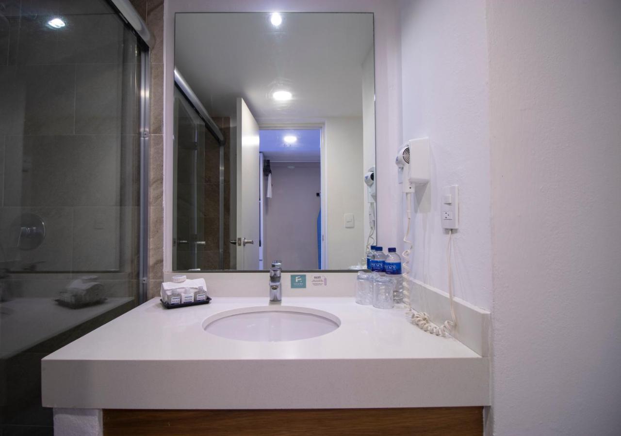 Star Palace Beach Hotel Mazatlan Bagian luar foto